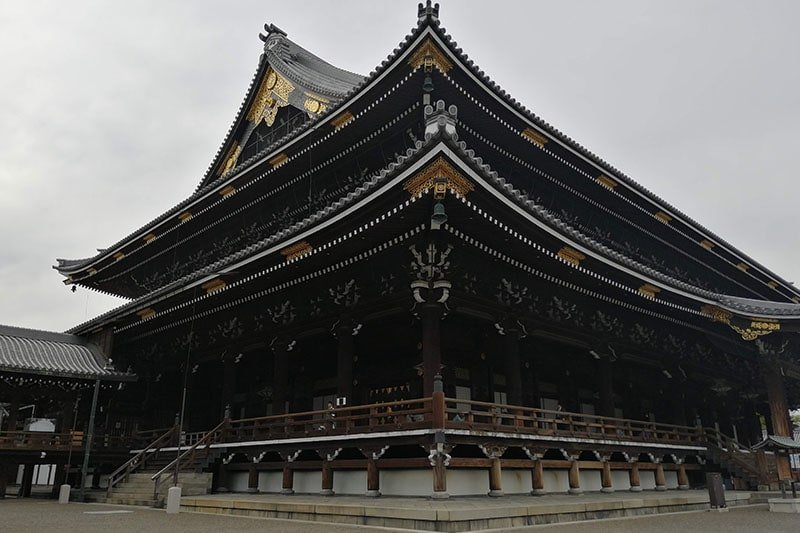 kioto-templo-higashi-hongan-ji-galeria-relatos-el-tesoro-sandra-restrepo